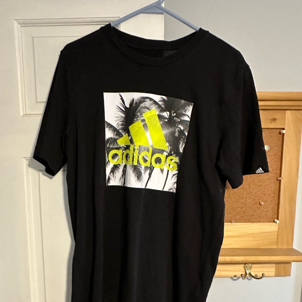Men’s size small Adidas T-shirt